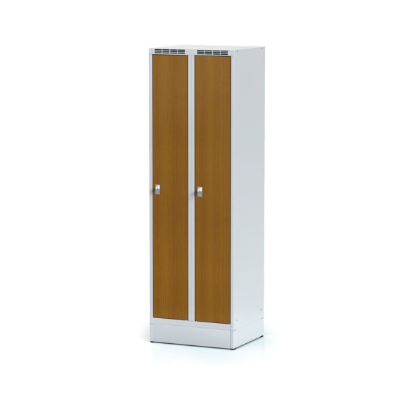 Šatňová skrinka na sokli, 2-dverová, laminované dvere čerešňa, cylindrický zámok