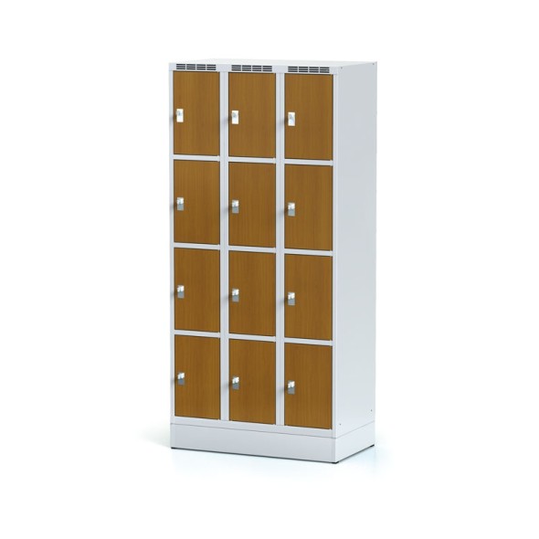 Šatňová skrinka na sokli s úložnými boxami, 12 boxov 300 mm, laminované dvere čerešňa, otočný zámok