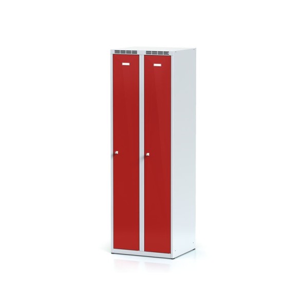 Kovová šatní skříňka, červené dvouplášťové dveře, cylindrický zámek
